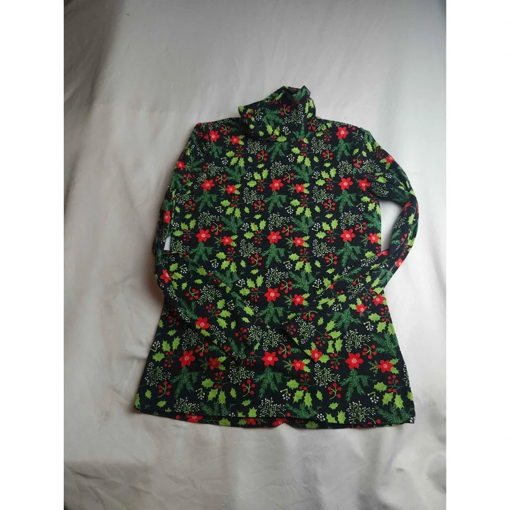Jones & Co Jones New York Christmas Poinsettia Holly Turtleneck Top Womens S/P